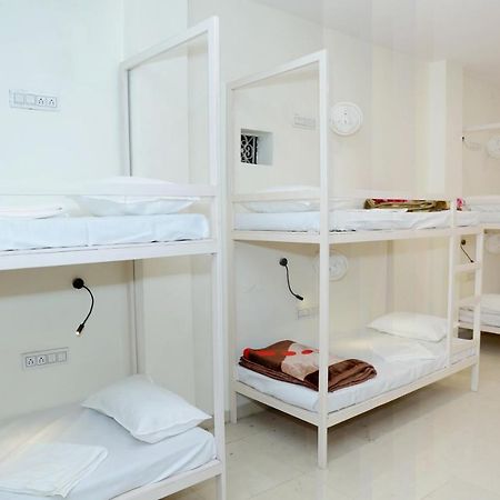 The Charlie'S Hostel นิวเดลี ภายนอก รูปภาพ