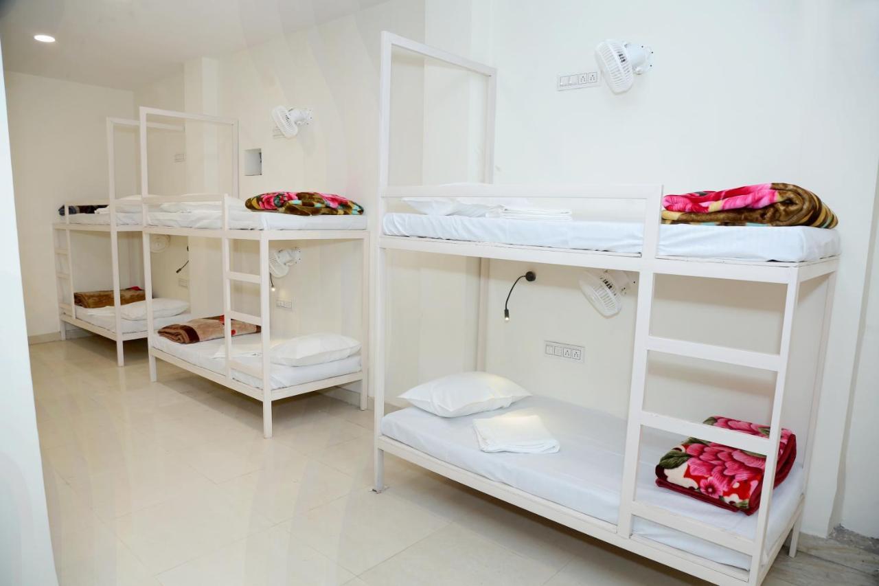 The Charlie'S Hostel นิวเดลี ภายนอก รูปภาพ