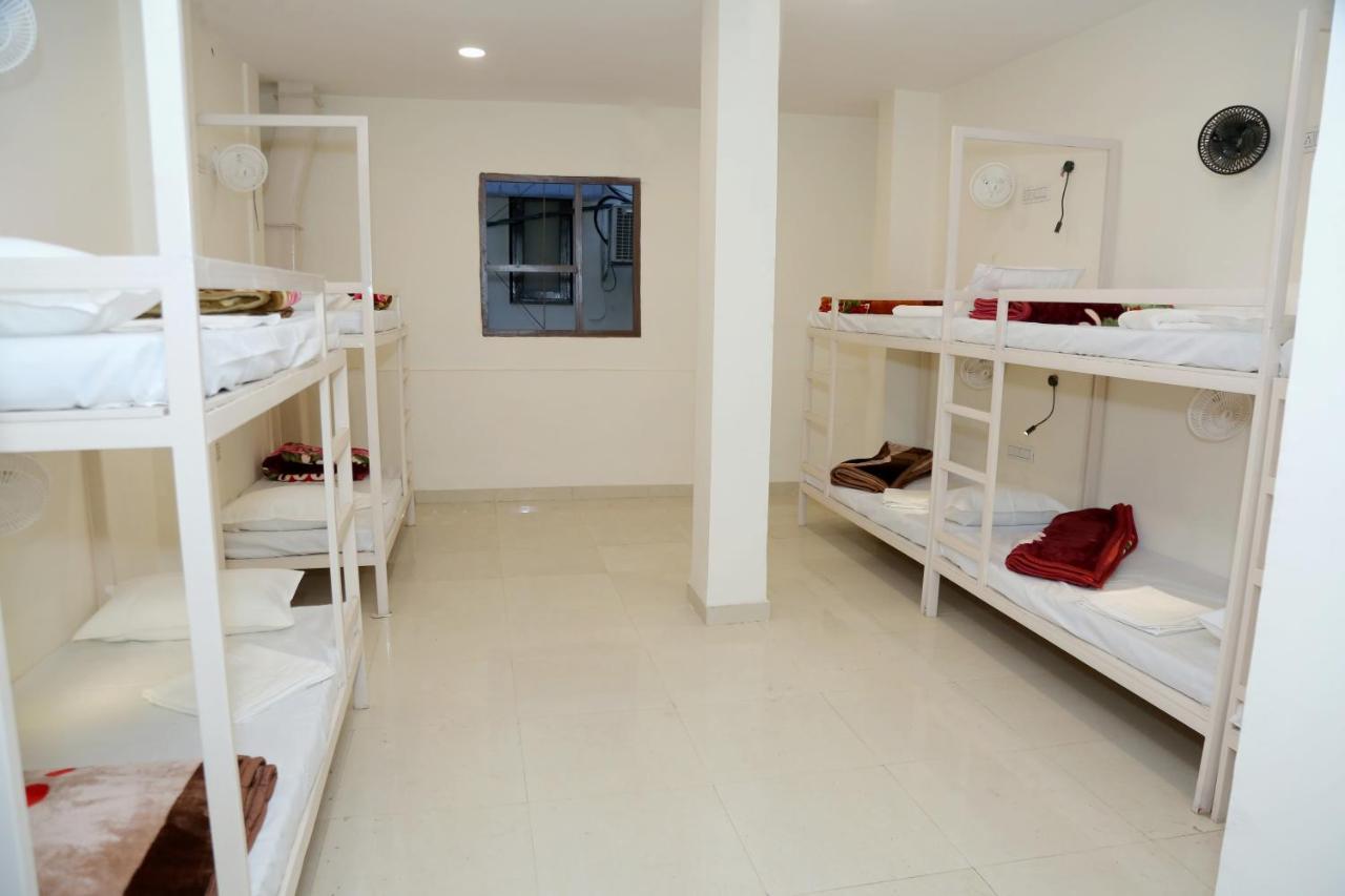 The Charlie'S Hostel นิวเดลี ภายนอก รูปภาพ