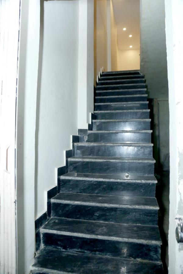 The Charlie'S Hostel นิวเดลี ภายนอก รูปภาพ